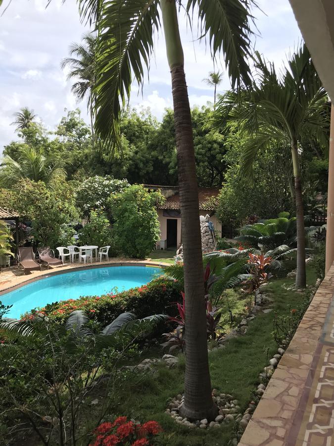 Hotel E Pousada Tropical Wind Do Cumbuco Exterior photo